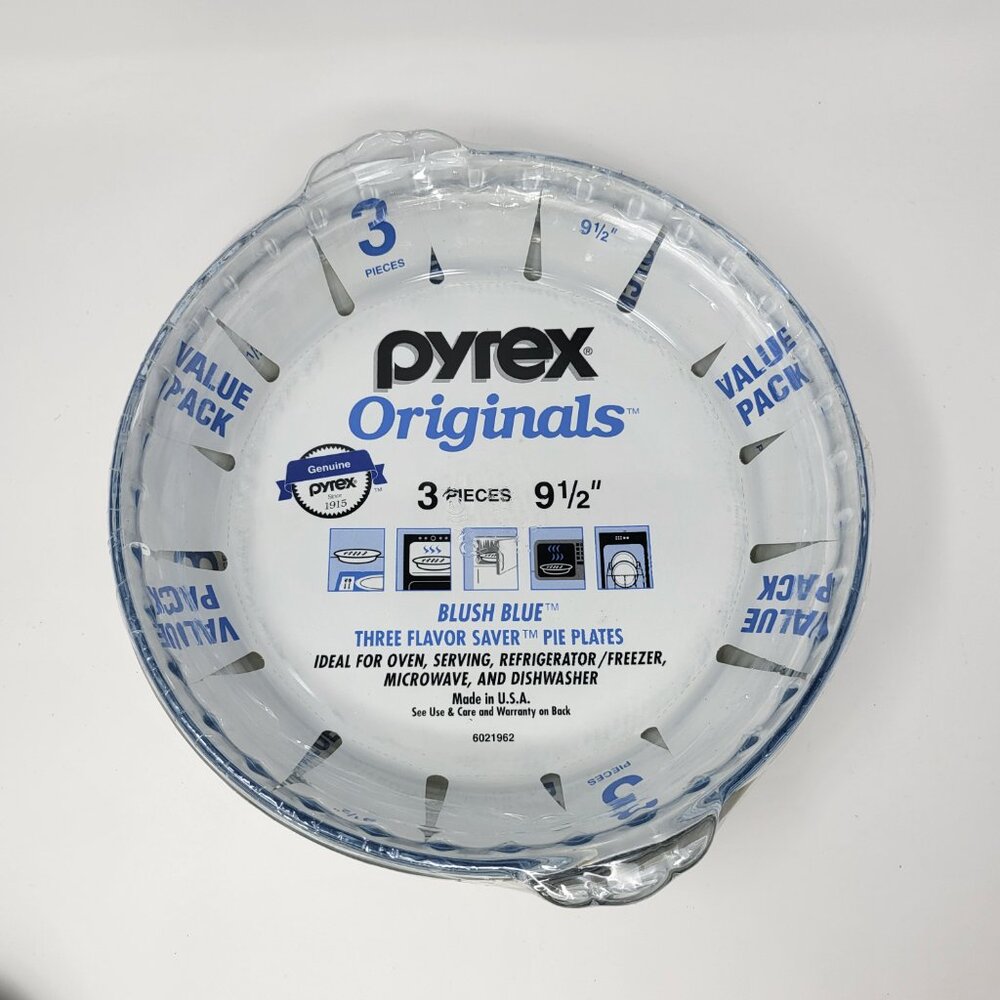 NWT 3pc Pyrex 9 1/2” ORIGINALS Scalloped Handles Bakeware Blush Blue Pie Plates‎
